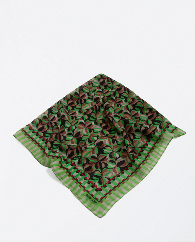 Sciarpa di seta con stampa floreale Verde