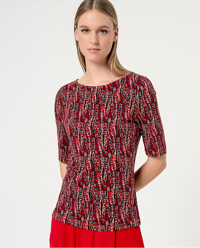 Printed boat neck elastic t-shirt Maroon