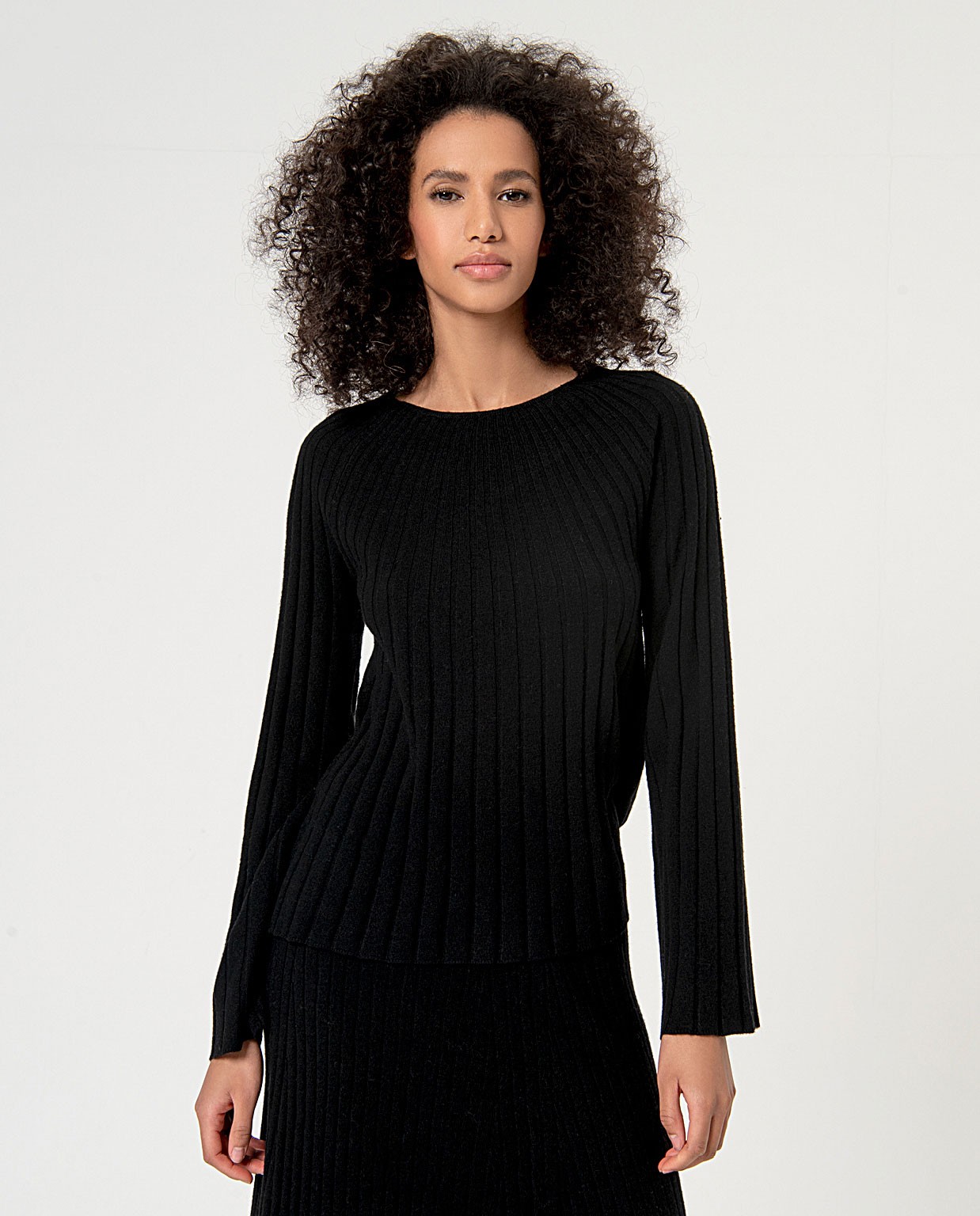 Plain ribbed ribbed pullover Black