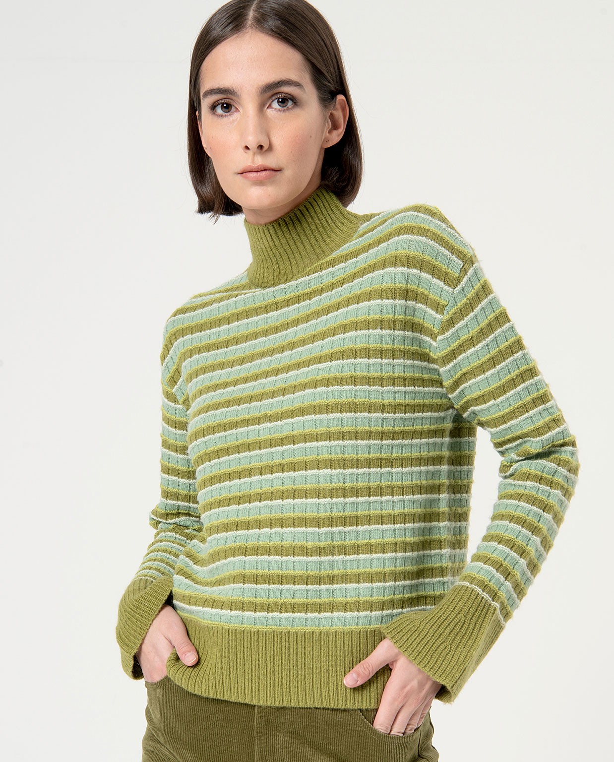 Maglione in lana merino riciclata con struttura a  Verde