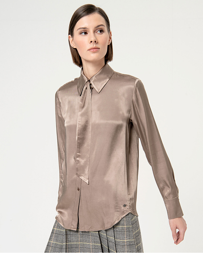 Satin shirt with plain bow...