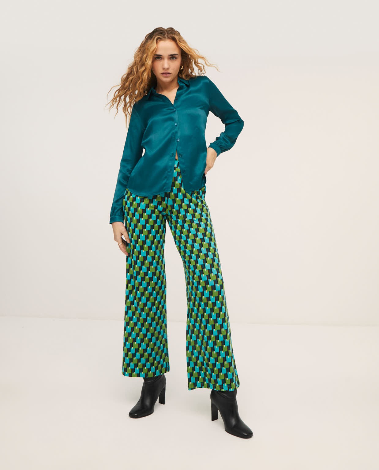 Long flowing trousers Green