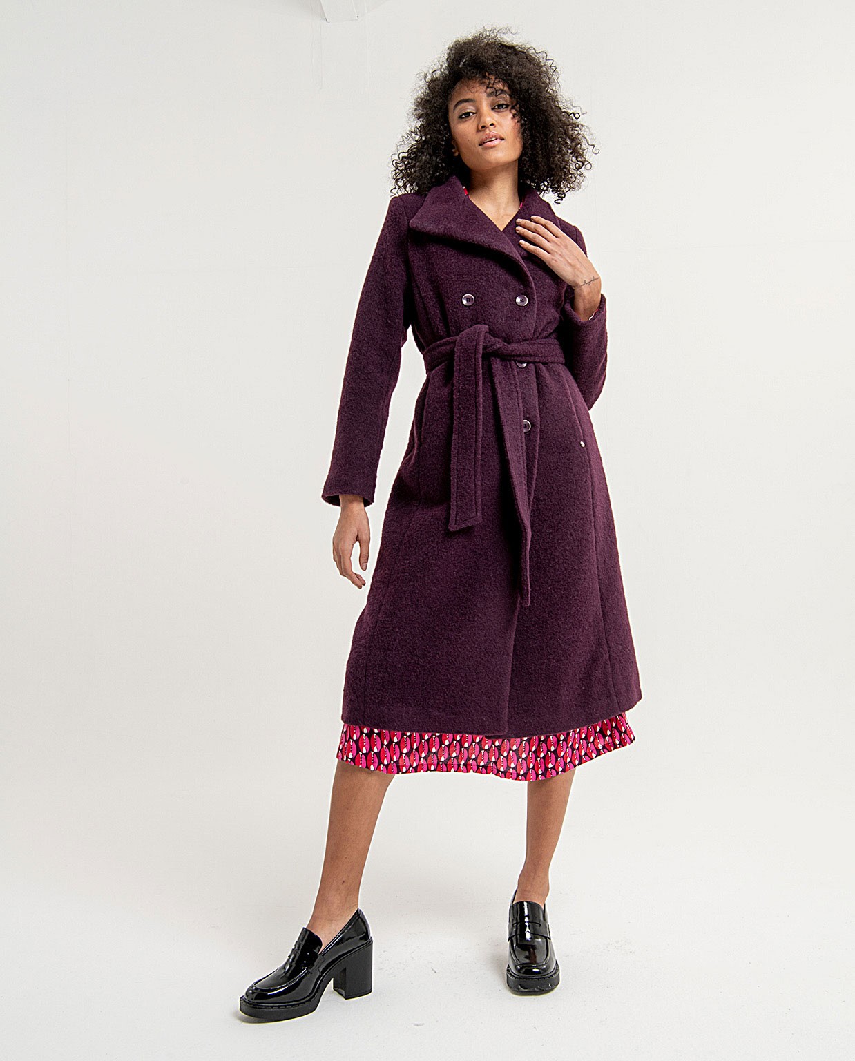 Long coat with buttons and plain belt Purple