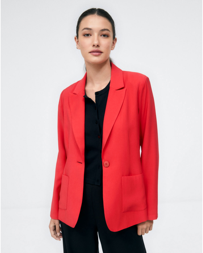 Giacca con tasche applicate. Semplice Rosso
