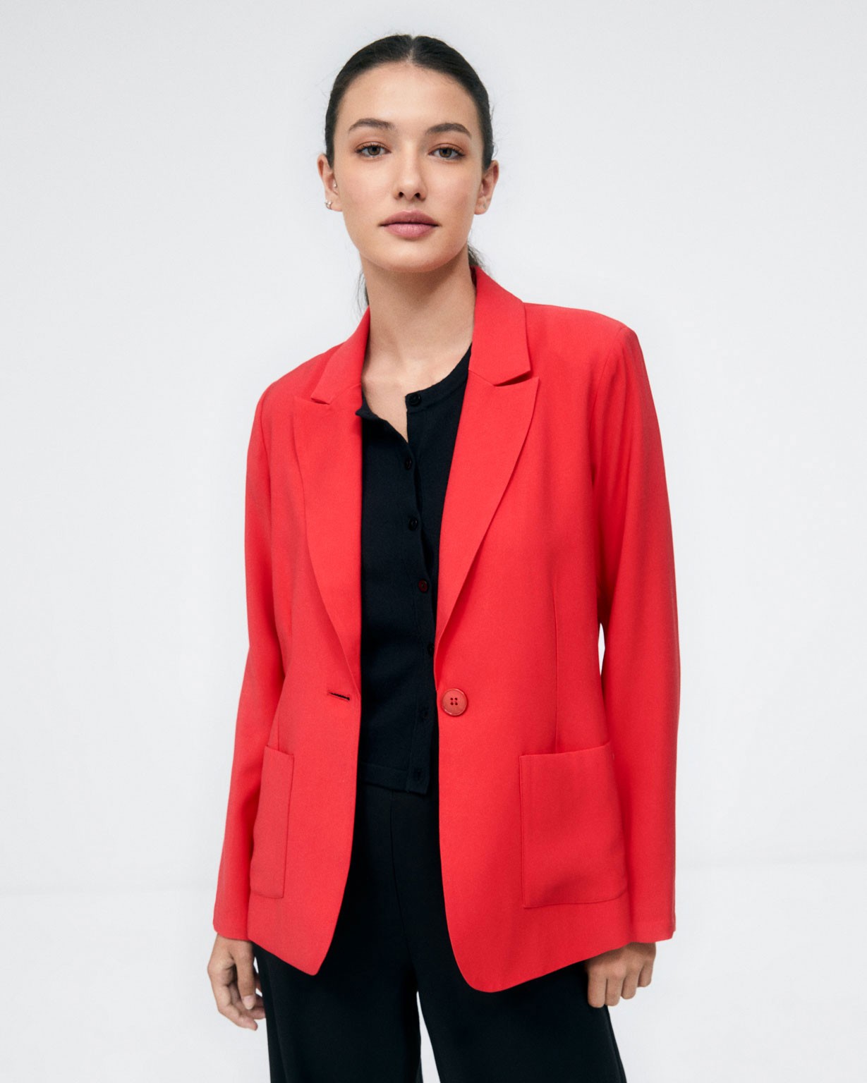 Giacca con tasche applicate. Semplice Rosso