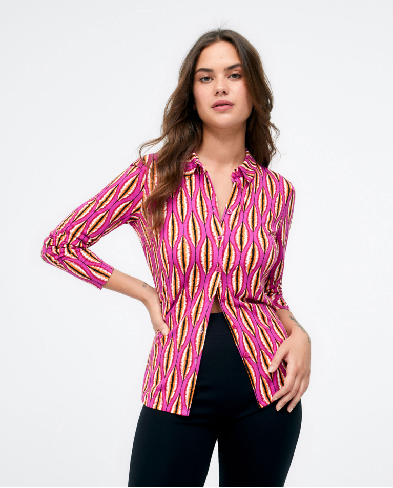 Camicia a maniche lunghe. Elastica. Stampa Fucsia