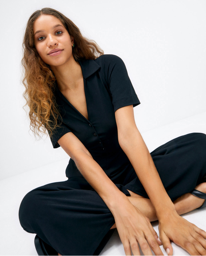 Tuta con camicia lunga. Elastico. Semplice. Elasti Nero