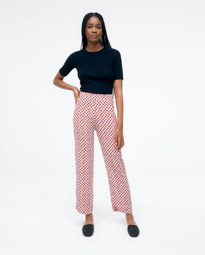 Long trousers. Elasticated waist. Red