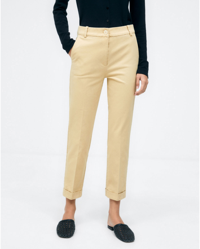 Pantaloni lunghi dritti...