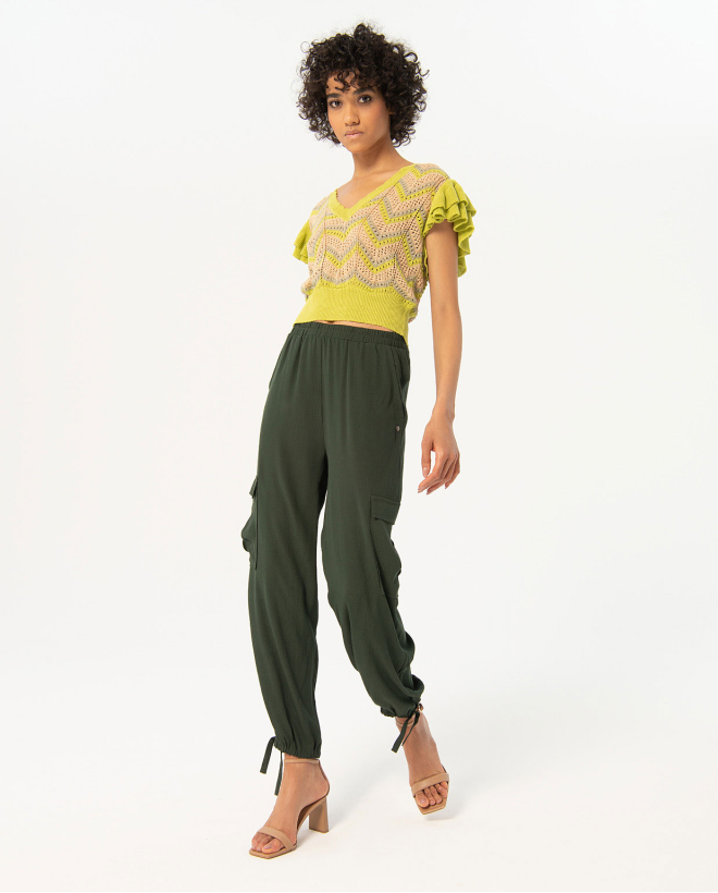 Maglia all'uncinetto con rouches Verde