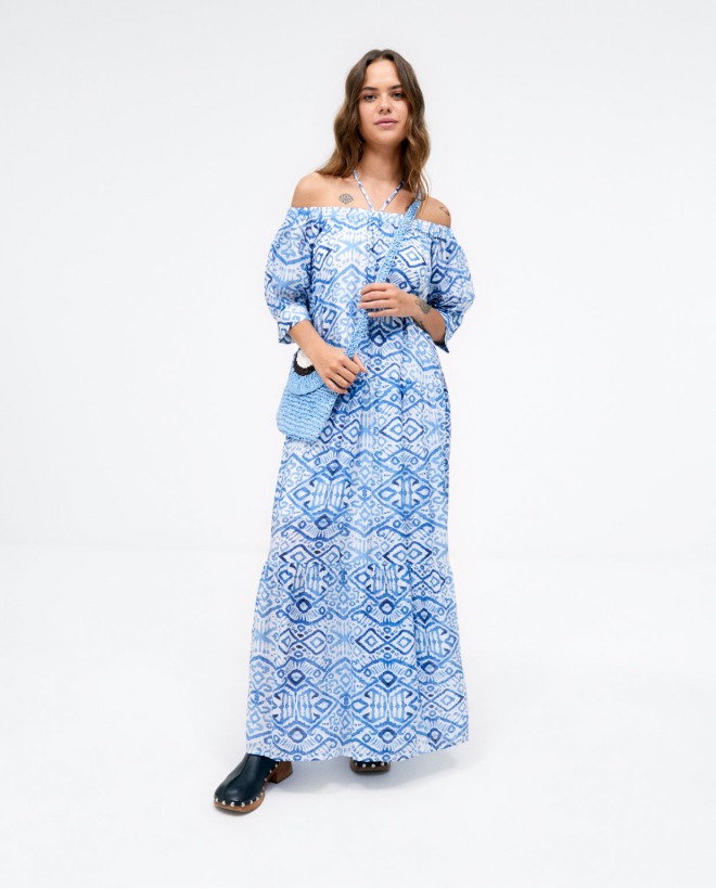 Off shoulder long dress. e...