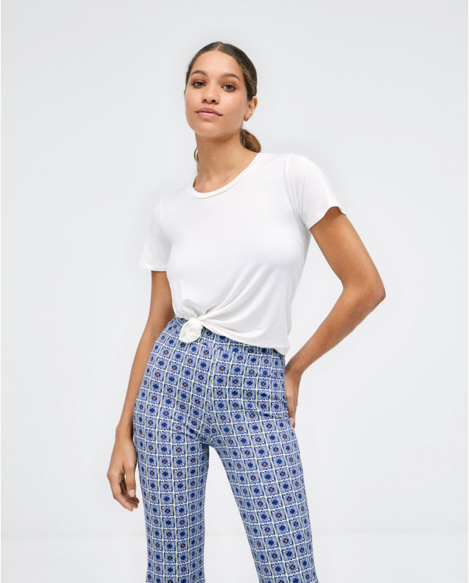 Pantaloni lunghi a campana....