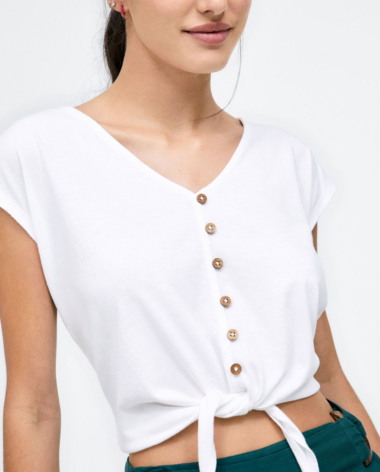 Top giapponese con maniche annodate. Elastico. Bianco